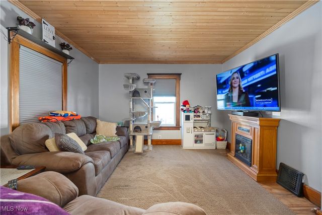 1685 E 36th Street, Lorain, OH 44055