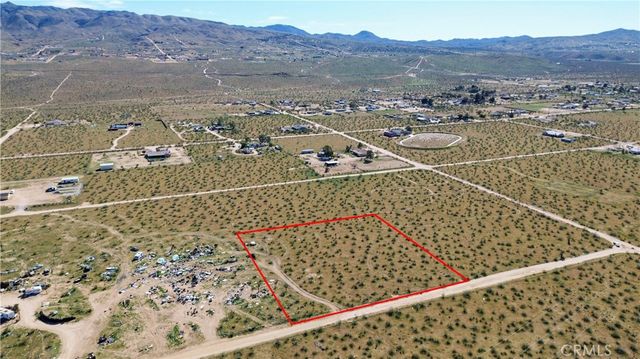 2 Via Seco, Apple Valley, CA 92308