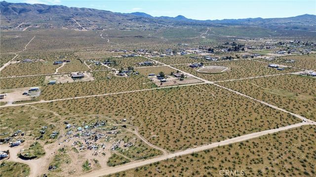 2 Via Seco, Apple Valley, CA 92308