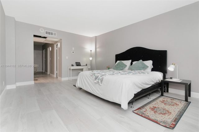 19370 Collins Ave 227, Sunny Isles Beach, FL 33160