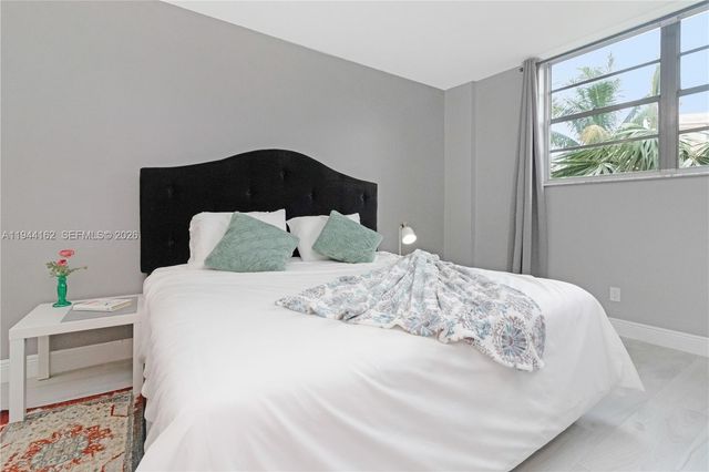 19370 Collins Ave 227, Sunny Isles Beach, FL 33160