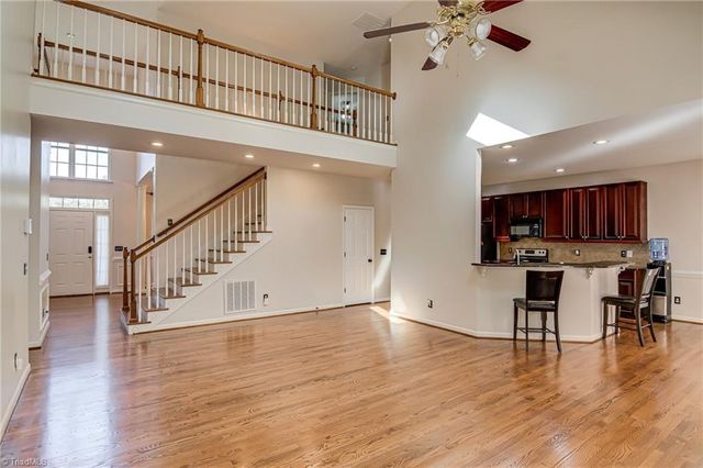 2170 Glen Cove Way, High Point, NC 27265