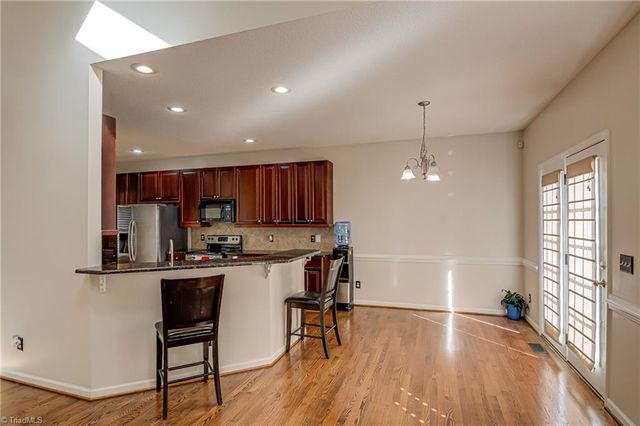 2170 Glen Cove Way, High Point, NC 27265