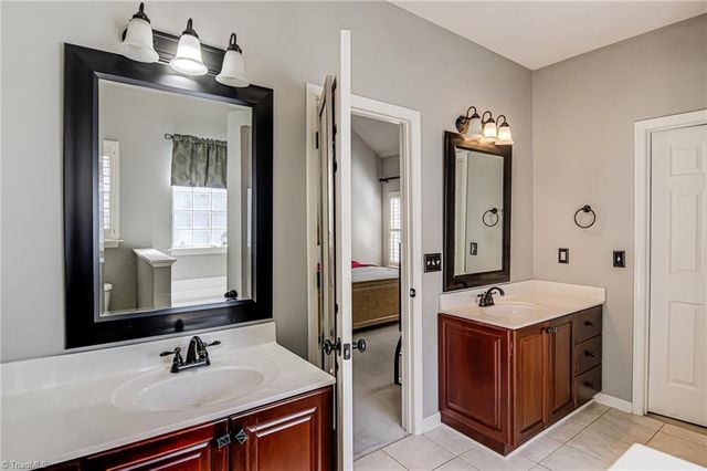 2170 Glen Cove Way, High Point, NC 27265