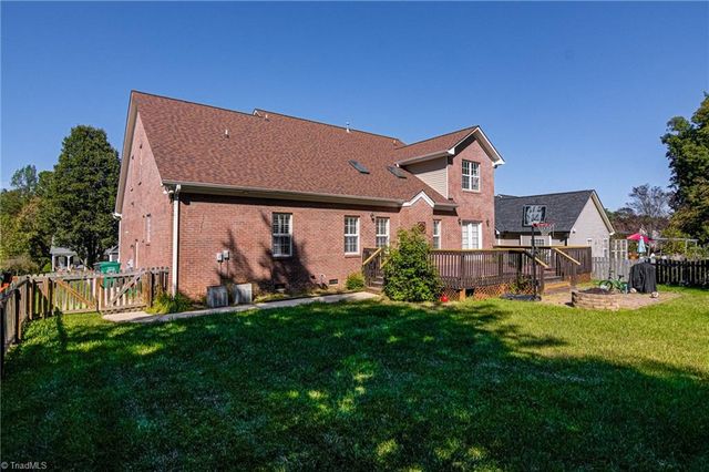 2170 Glen Cove Way, High Point, NC 27265