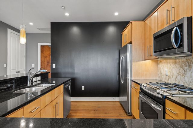 4 Cherokee Blvd Apt 321, Chattanooga, TN 37405