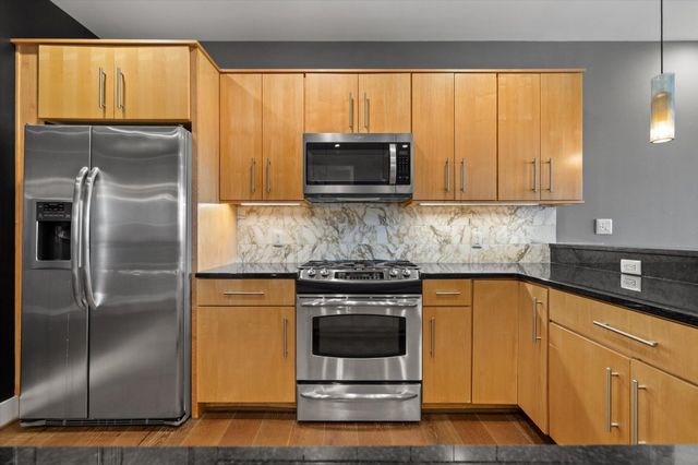 4 Cherokee Blvd Apt 321, Chattanooga, TN 37405