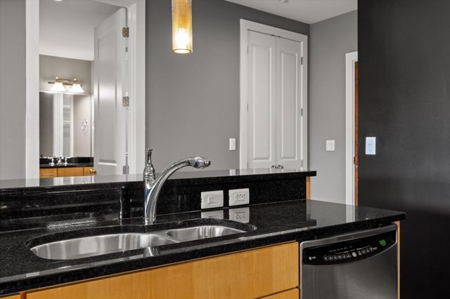 4 Cherokee Blvd Apt 321, Chattanooga, TN 37405