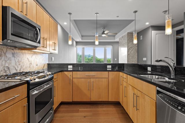 4 Cherokee Blvd Apt 321, Chattanooga, TN 37405