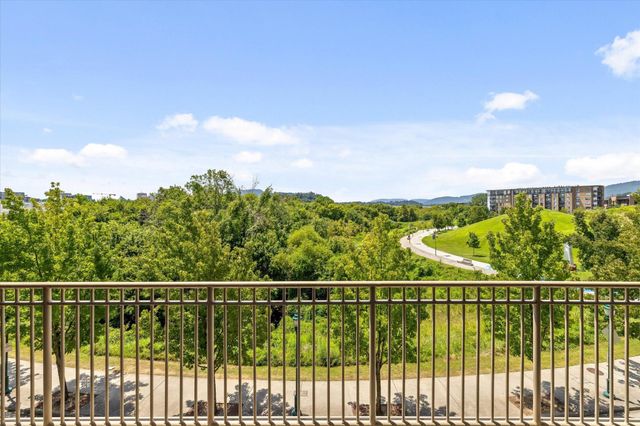 4 Cherokee Blvd Apt 321, Chattanooga, TN 37405