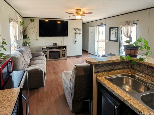 4210 E 100 TH Avenue, Thornton, CO 80229