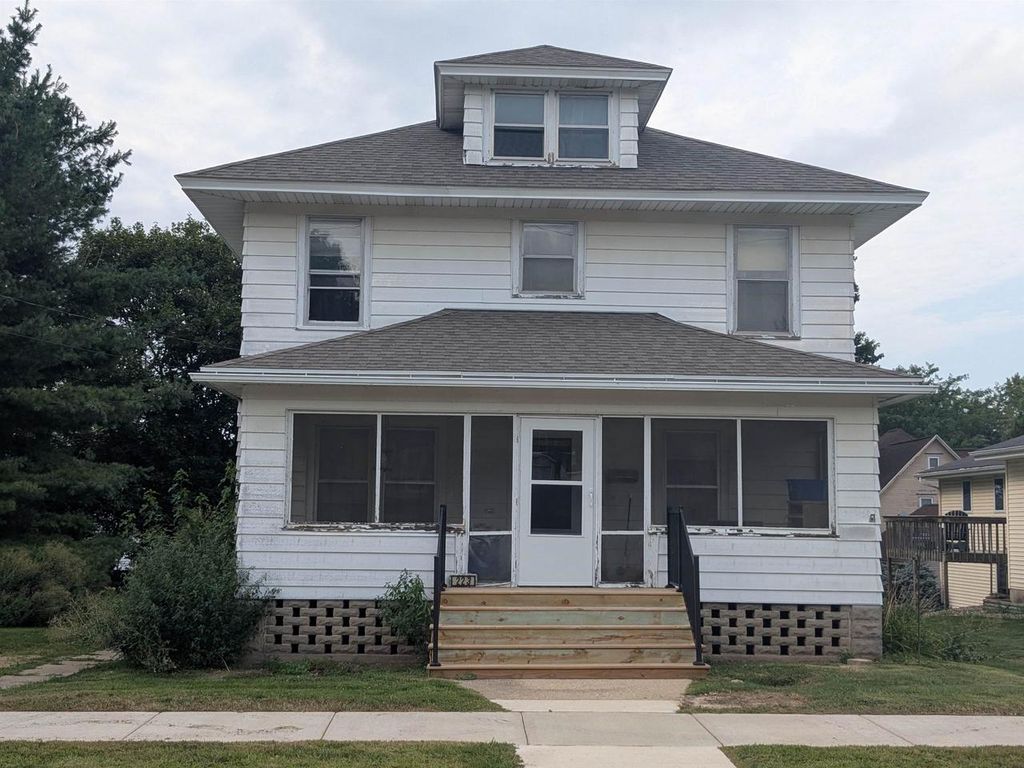 223 State Street, Oregon, WI 53575