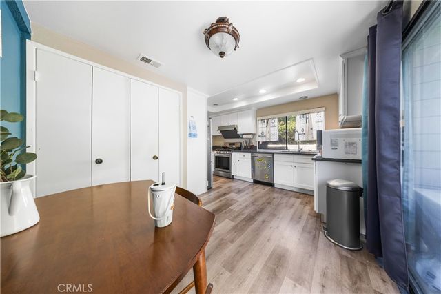 11 Palos 55, Irvine, CA 92612