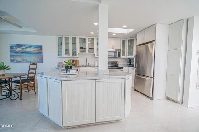 144 Seaspray Way, Port Hueneme, CA 93041