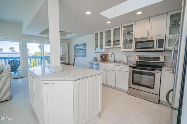 144 Seaspray Way, Port Hueneme, CA 93041