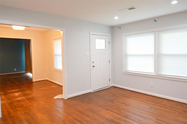 501 Jerry Street, Houston, TX 77022