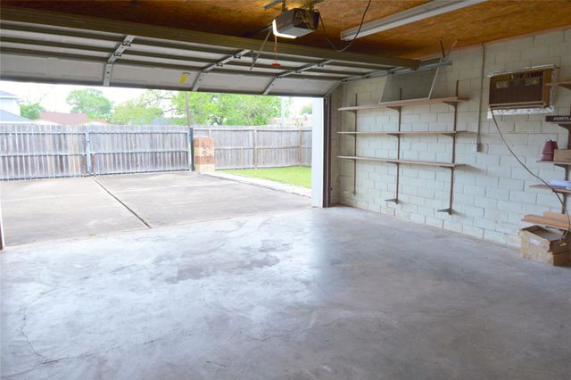 501 Jerry Street, Houston, TX 77022