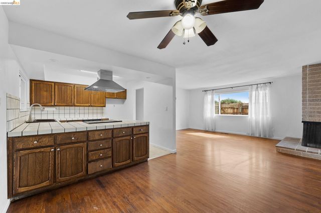 1509 Lassen Court, Vallejo, CA 94591