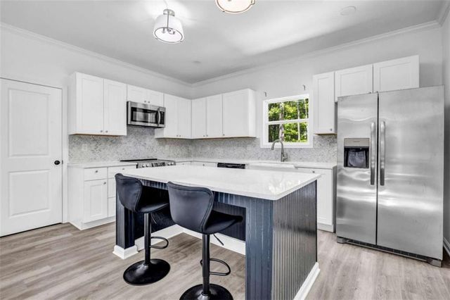 170 Pleasant Point Way, Fayetteville, GA 30214