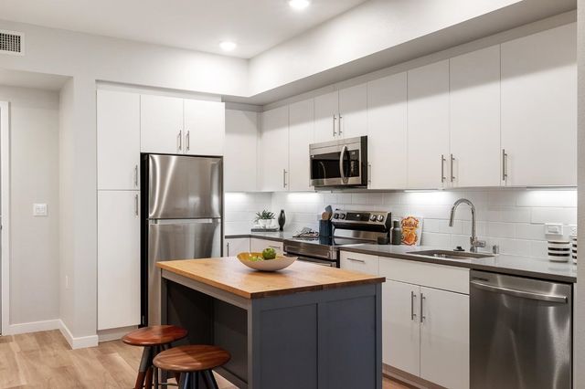 260 Brooklyn Basin Way 536, Oakland, CA 94606