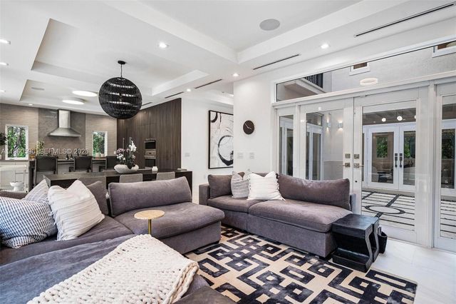 722 Navarre Ave, Coral Gables, FL 33134