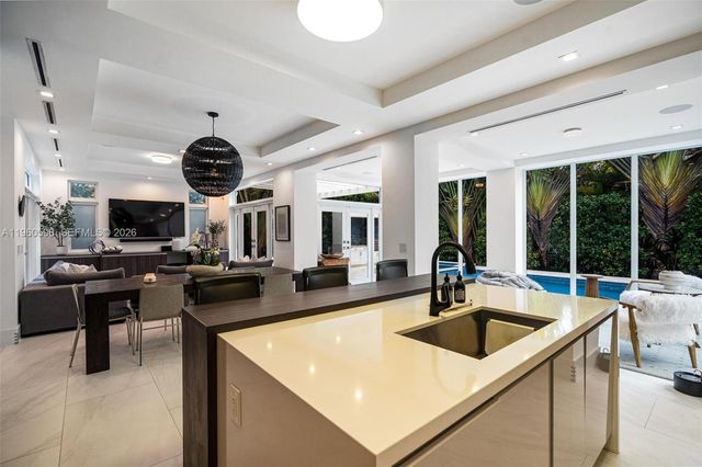 722 Navarre Ave, Coral Gables, FL 33134