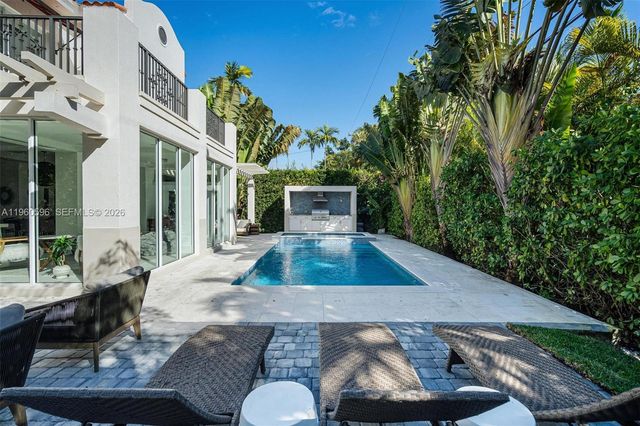 722 Navarre Ave, Coral Gables, FL 33134