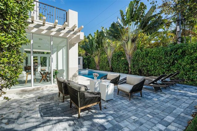 722 Navarre Ave, Coral Gables, FL 33134