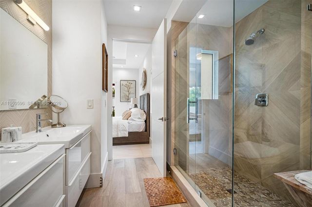 722 Navarre Ave, Coral Gables, FL 33134