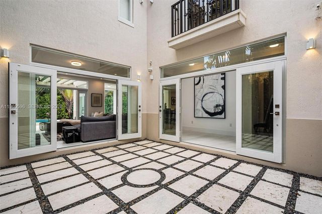 722 Navarre Ave, Coral Gables, FL 33134