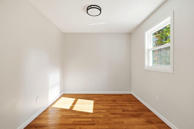 139 E Hill Rd, Brimfield, MA 01010