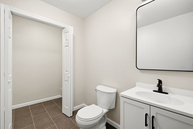 139 E Hill Rd, Brimfield, MA 01010