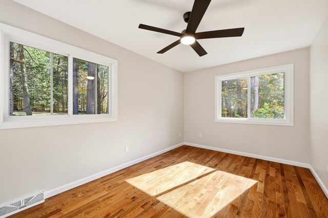 139 E Hill Rd, Brimfield, MA 01010