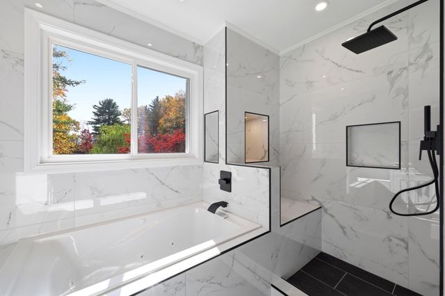 139 E Hill Rd, Brimfield, MA 01010