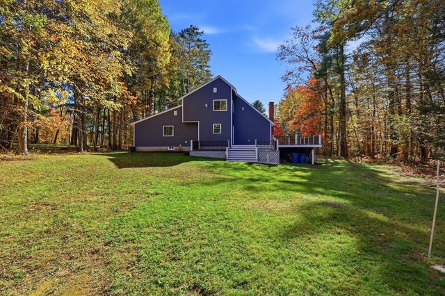 139 E Hill Rd, Brimfield, MA 01010