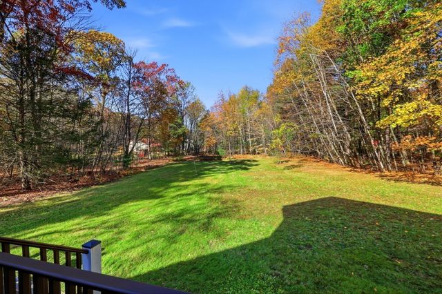 139 E Hill Rd, Brimfield, MA 01010