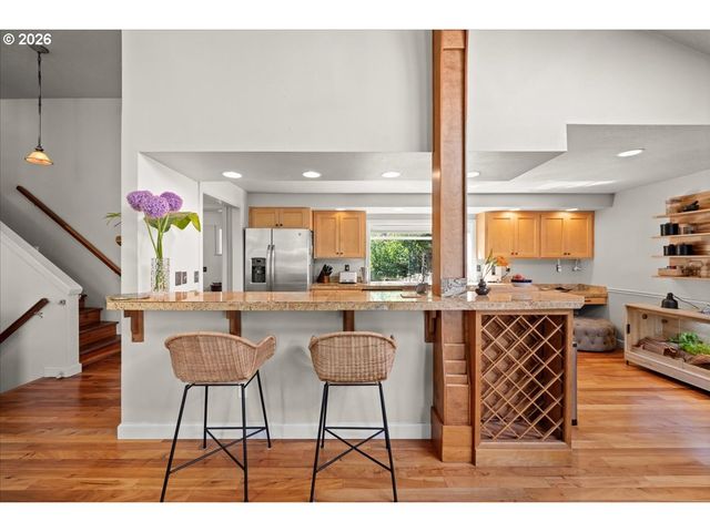 11828 Se KNEE Ct, Happy Valley, OR 97086