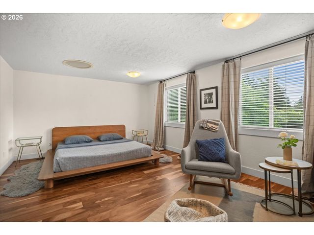 11828 Se KNEE Ct, Happy Valley, OR 97086