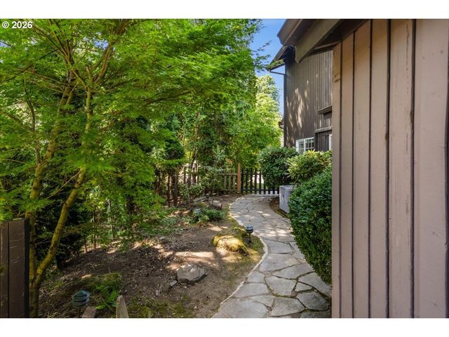 11828 Se KNEE Ct, Happy Valley, OR 97086