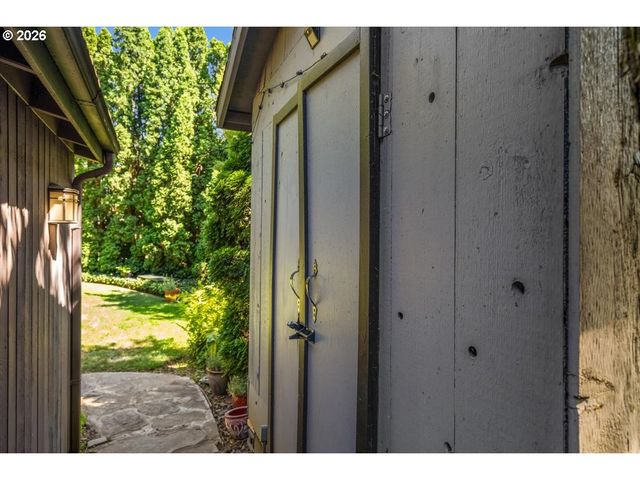 11828 Se KNEE Ct, Happy Valley, OR 97086