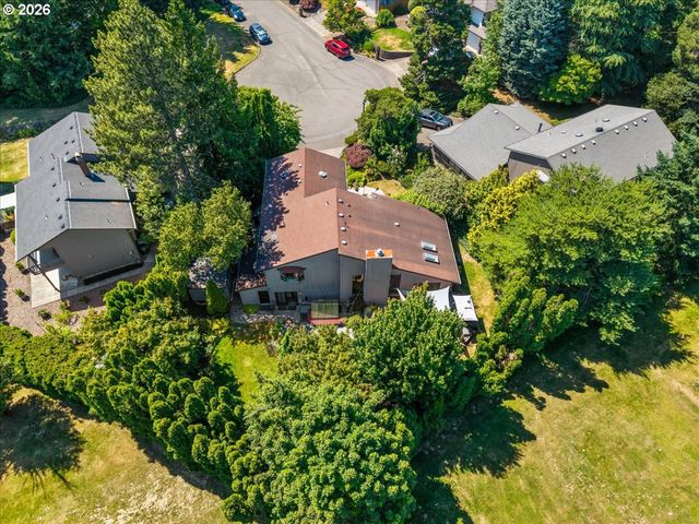 11828 Se KNEE Ct, Happy Valley, OR 97086