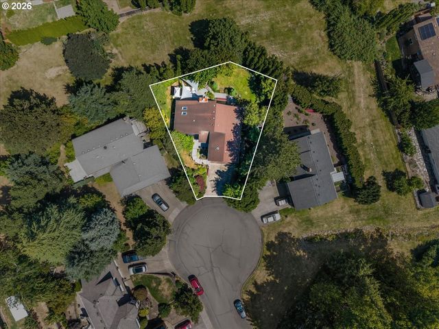 11828 Se KNEE Ct, Happy Valley, OR 97086