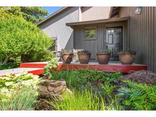 11828 Se KNEE Ct, Happy Valley, OR 97086