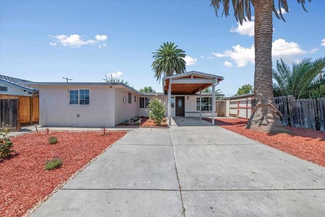 1877 Darwin Way, San Jose, CA 95122