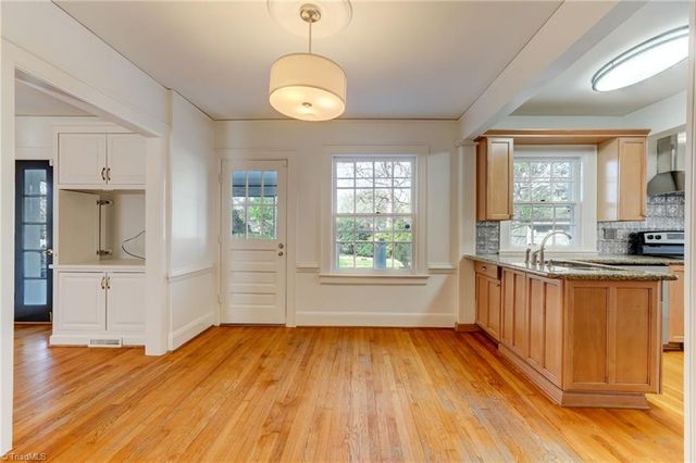 406 Westdale Place, Greensboro, NC 27403