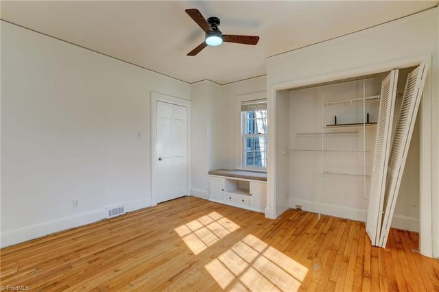 406 Westdale Place, Greensboro, NC 27403