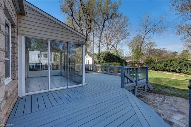 406 Westdale Place, Greensboro, NC 27403