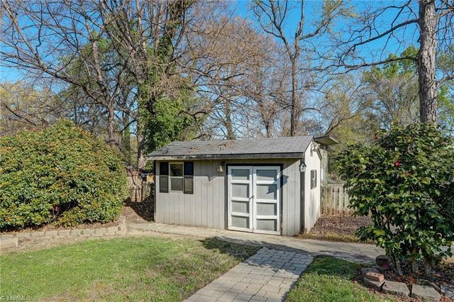 406 Westdale Place, Greensboro, NC 27403