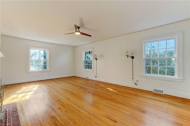 406 Westdale Place, Greensboro, NC 27403