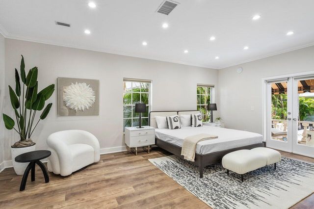 200 NE 2nd Street, Boca Raton, FL 33432